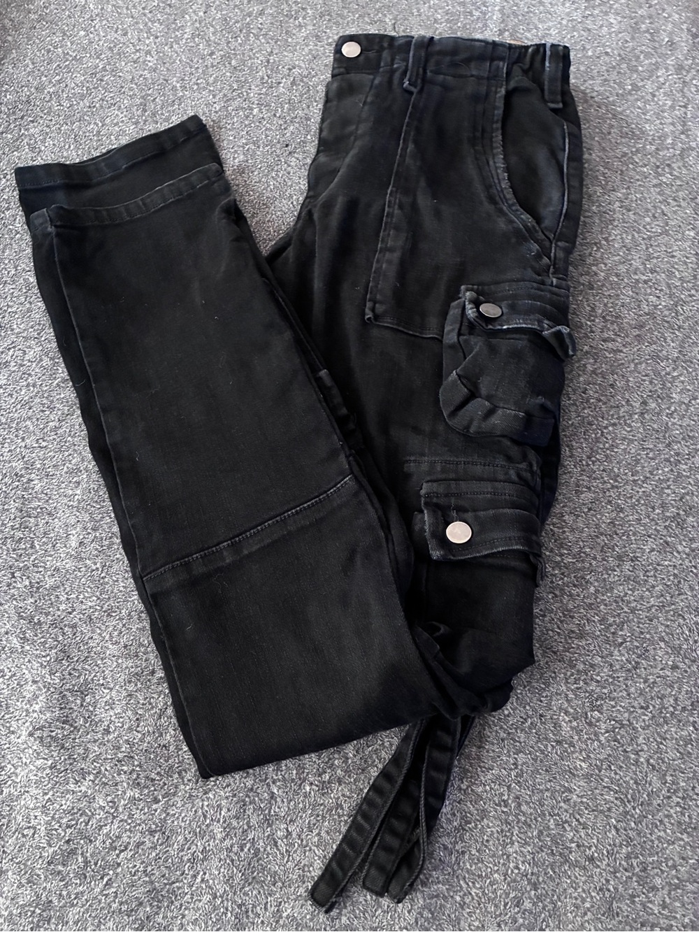 MNML Black Relaxed Cargo Jeans